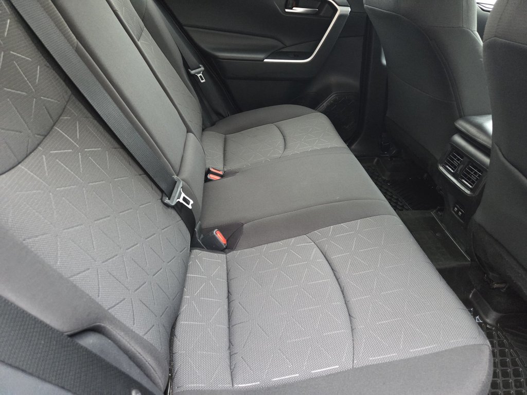 2020 Toyota RAV4 Hybrid XLE in Mont-Laurier, Quebec - 13 - w1024h768px