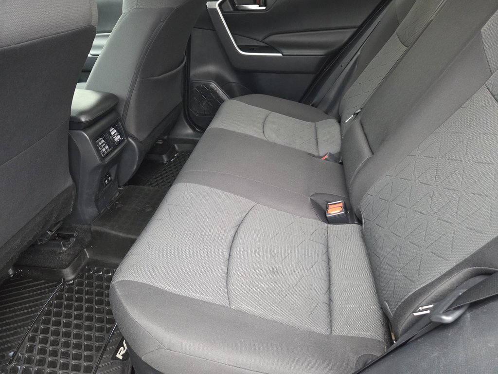 2020 Toyota RAV4 Hybrid XLE in Mont-Laurier, Quebec - 12 - w1024h768px