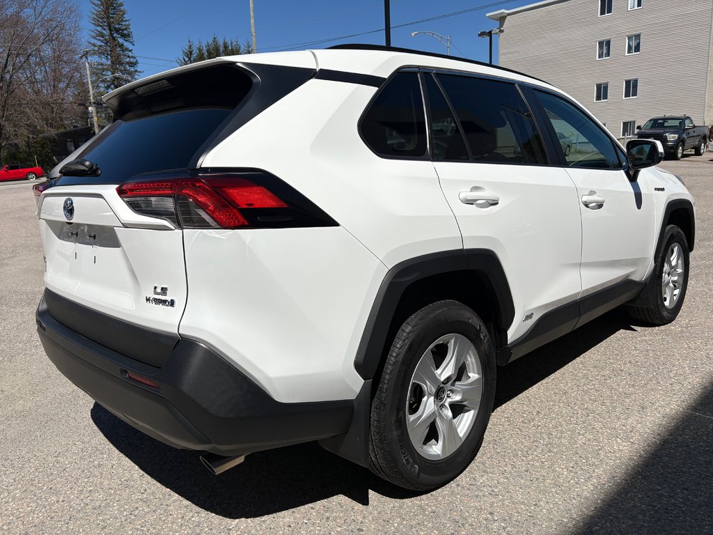 2021 Toyota RAV4 Hybride LE (AWD) in Mont-Laurier, Quebec - 5 - w1024h768px