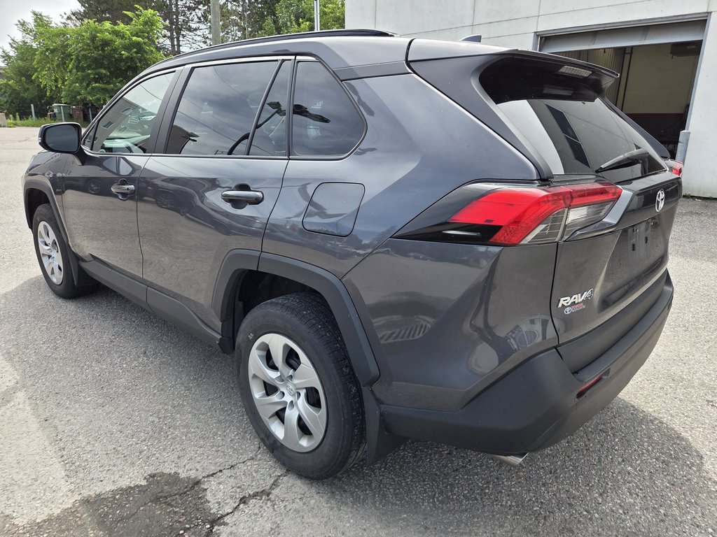 2021 Toyota RAV4 LE FWD in Mont-Laurier, Quebec - 7 - w1024h768px