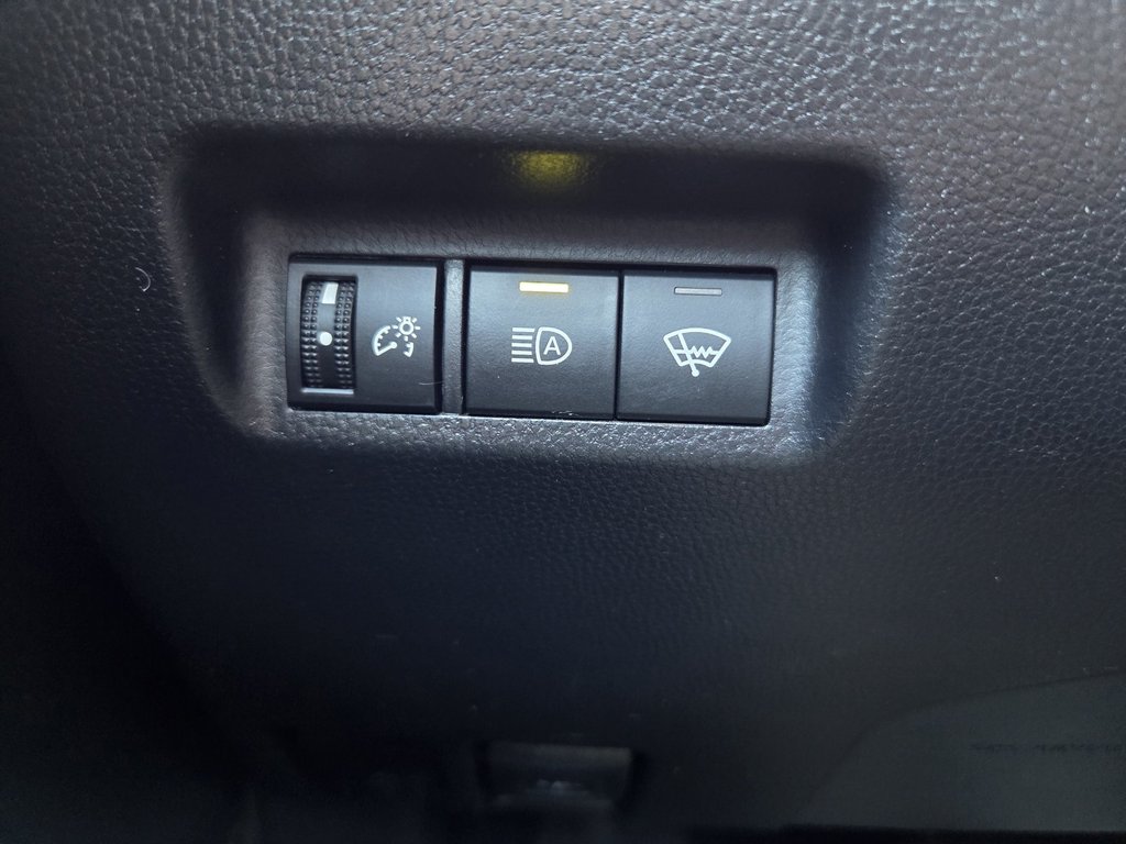 Toyota RAV4 LE (AWD) 2021 à Mont-Laurier, Québec - 15 - w1024h768px