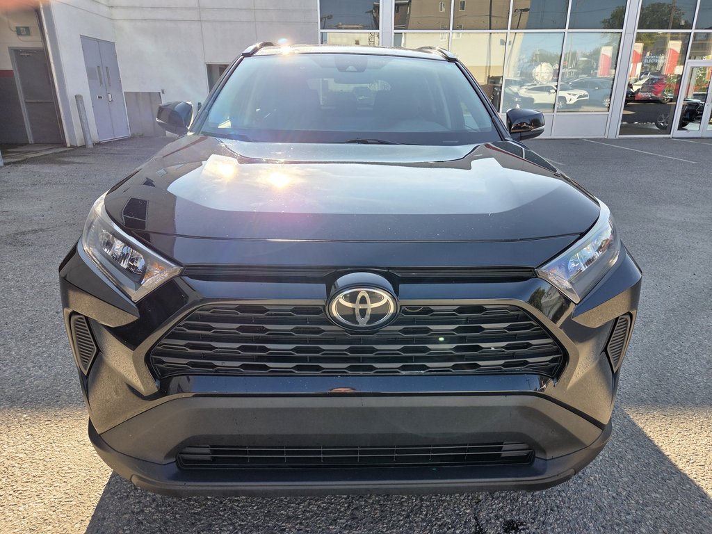 2021 Toyota RAV4 LE (AWD) in Mont-Laurier, Quebec - 2 - w1024h768px
