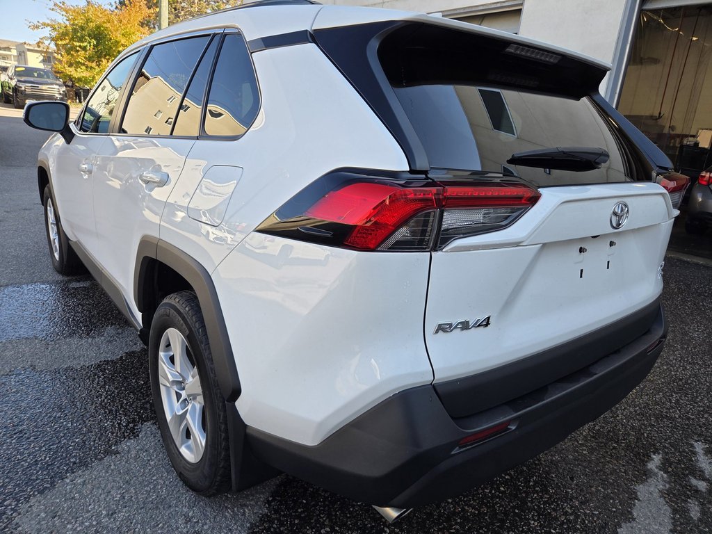 2021 Toyota RAV4 XLE AWD in Mont-Laurier, Quebec - 8 - w1024h768px
