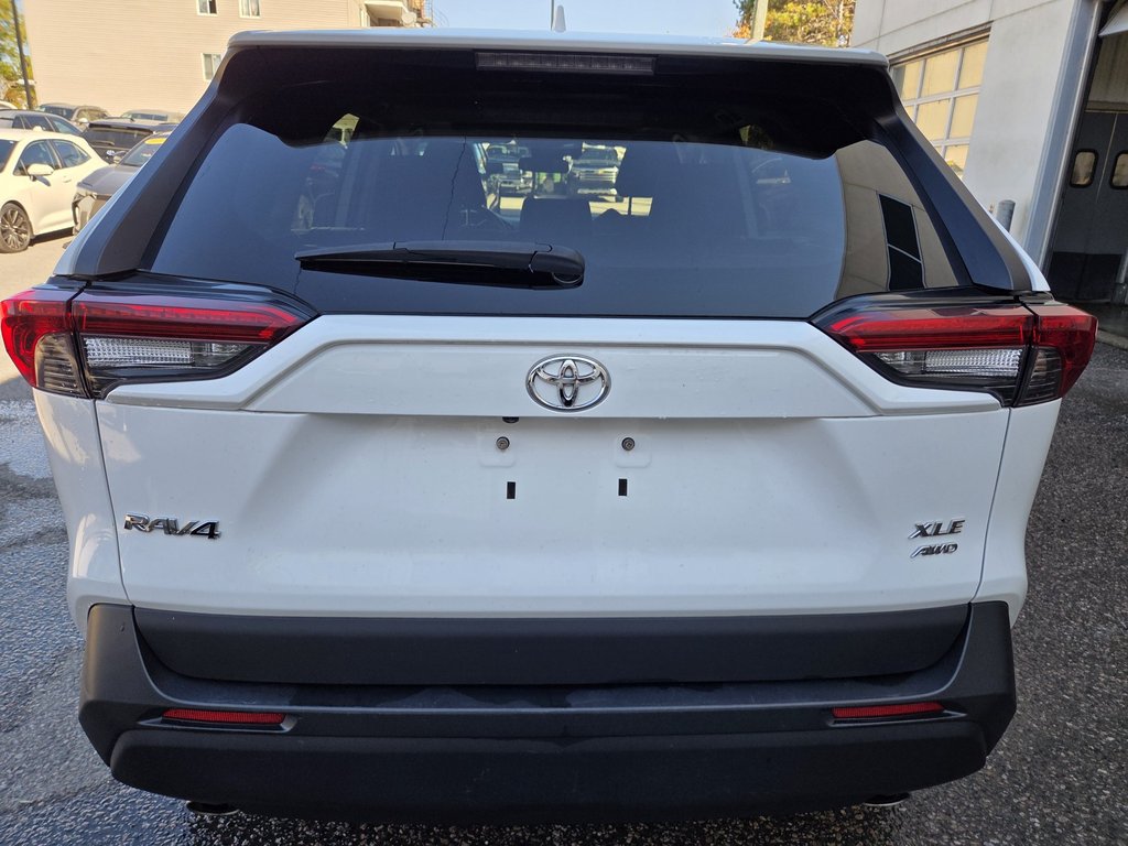 2021 Toyota RAV4 XLE AWD in Mont-Laurier, Quebec - 6 - w1024h768px