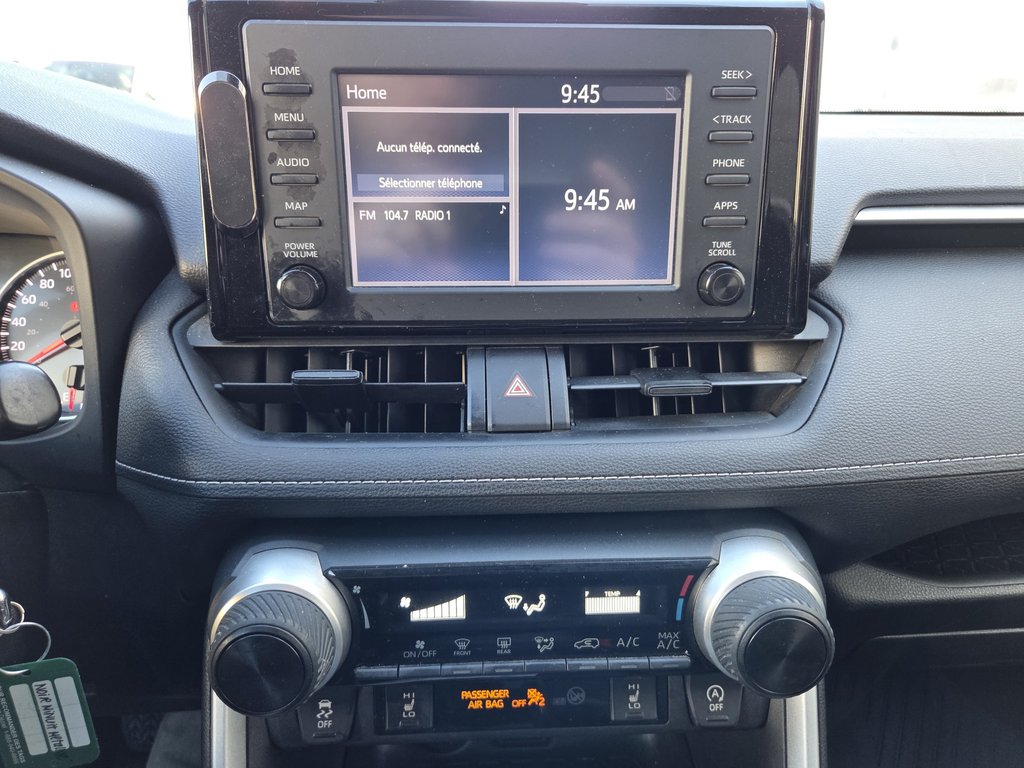 Toyota RAV4 LE AWD 2021 à Mont-Laurier, Québec - 16 - w1024h768px