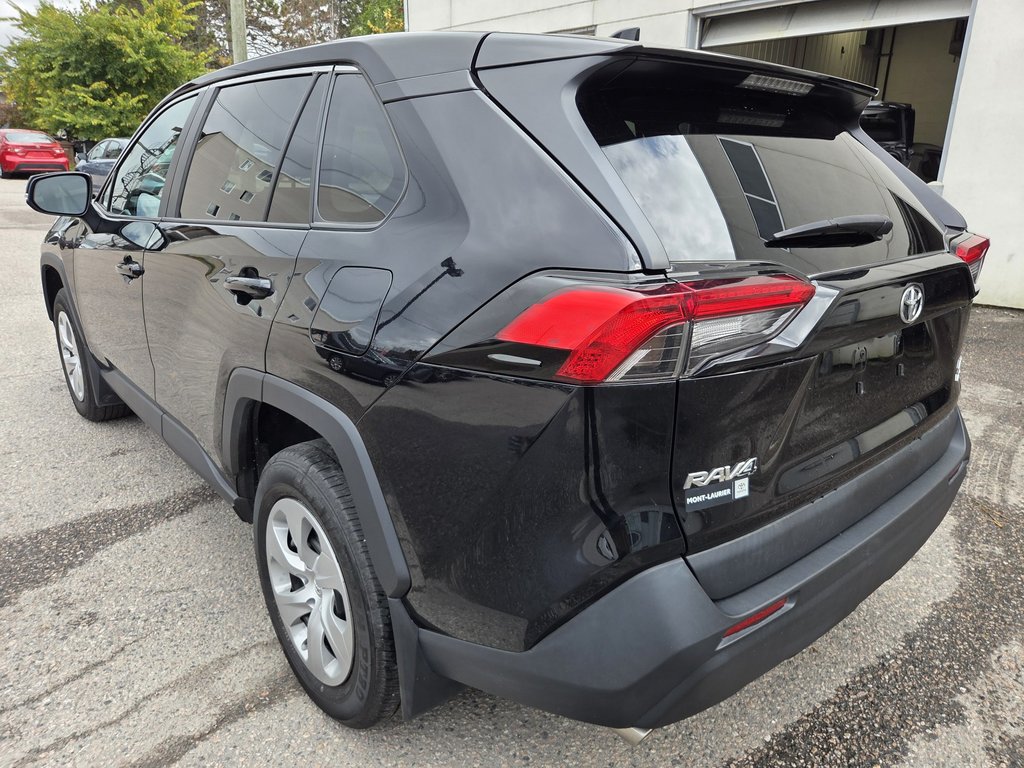 2022 Toyota RAV4 LE AWD in Mont-Laurier, Quebec - 7 - w1024h768px