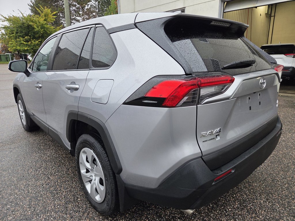 2024 Toyota RAV4 LE (AWD) in Mont-Laurier, Quebec - 8 - w1024h768px