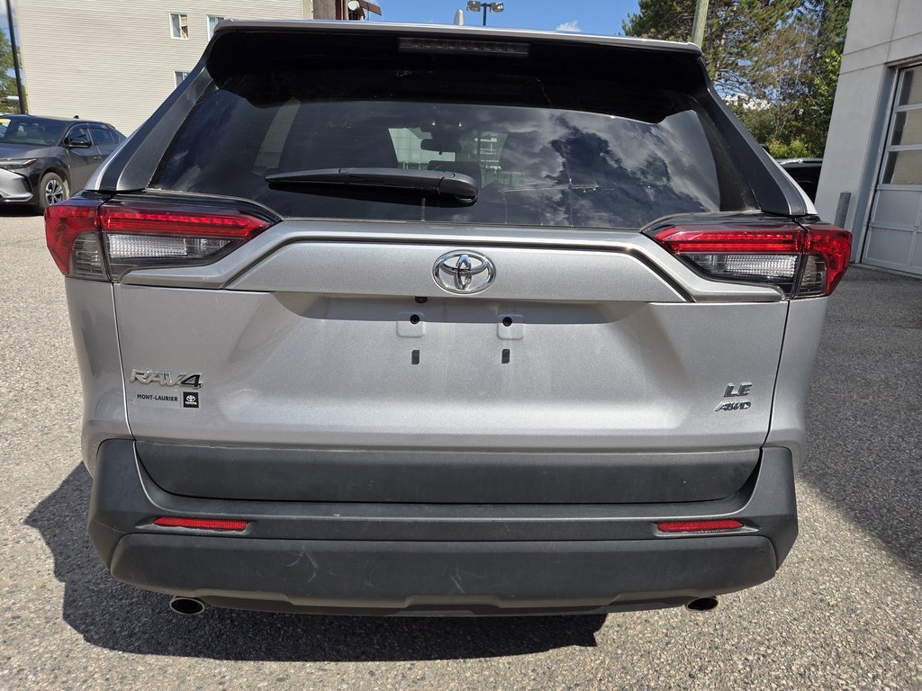 Toyota RAV4 LE (AWD) 2024 à Mont-Laurier, Québec - 6 - w1024h768px