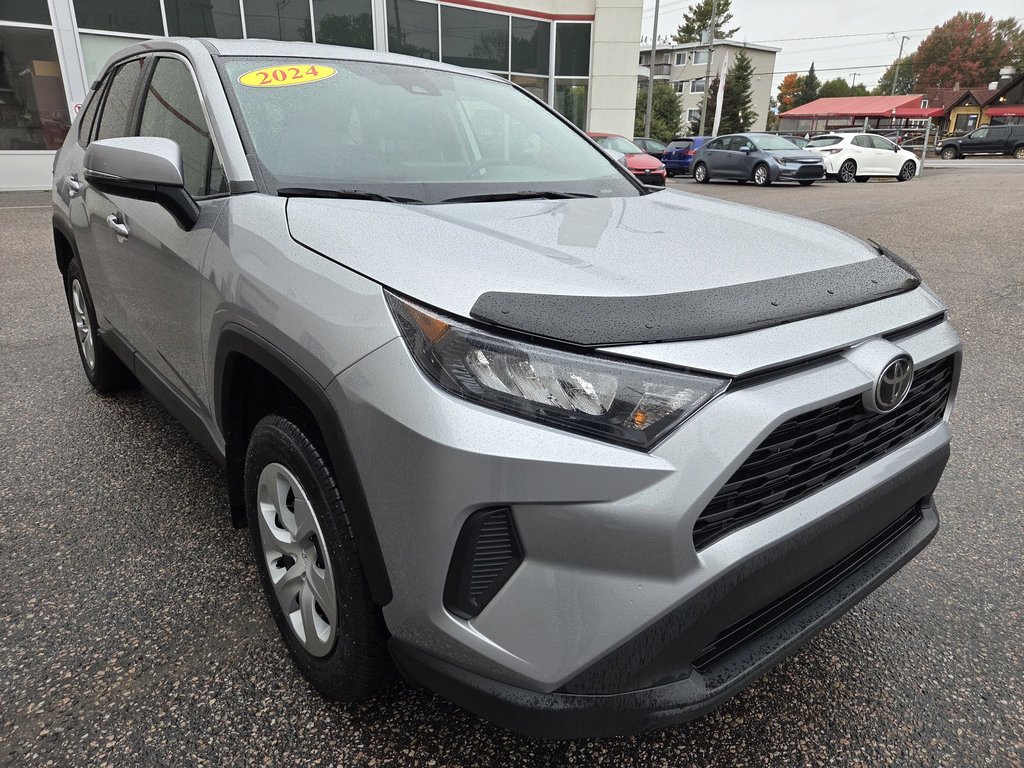 2024 Toyota RAV4 LE (AWD) in Mont-Laurier, Quebec - 3 - w1024h768px