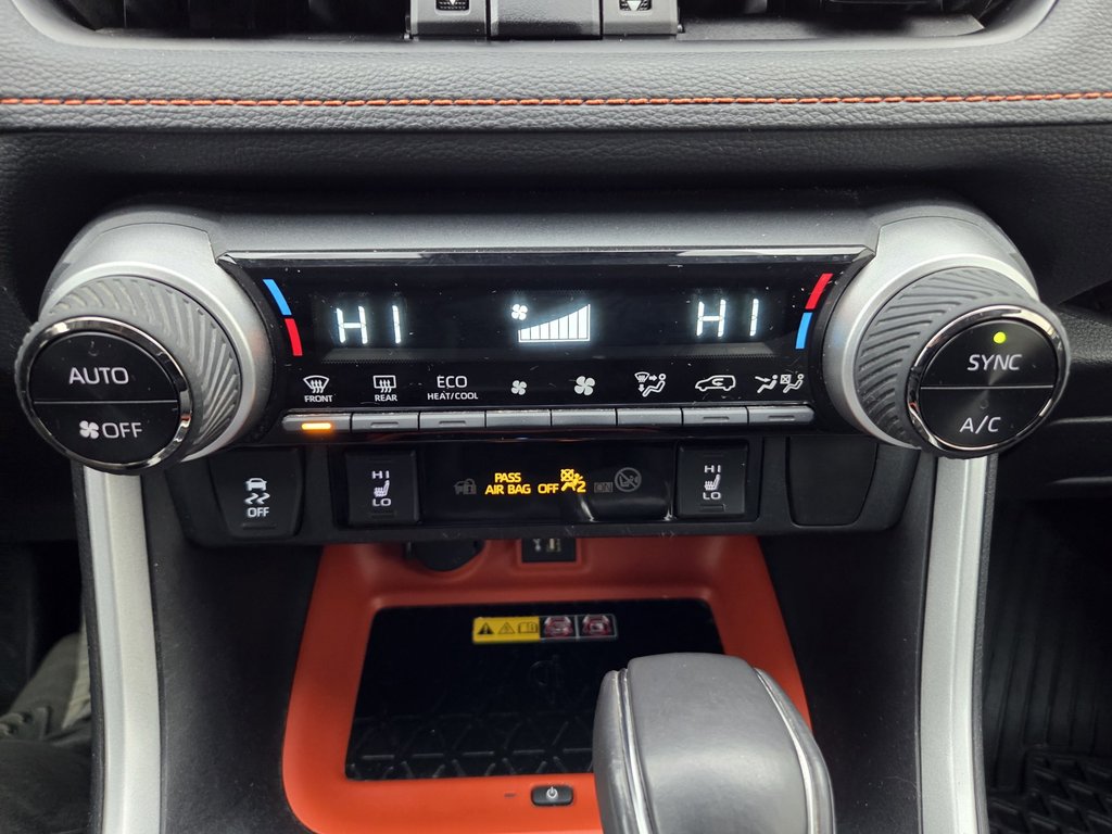 2024 Toyota RAV4 Trail in Mont-Laurier, Quebec - 16 - w1024h768px