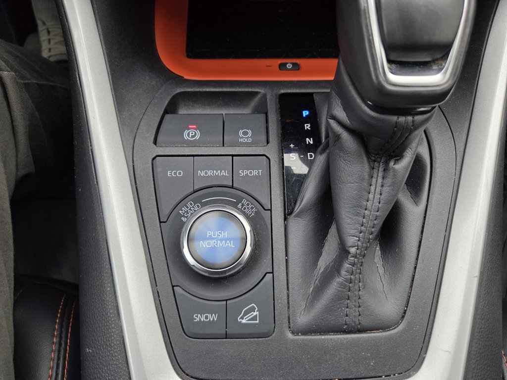2024 Toyota RAV4 Trail in Mont-Laurier, Quebec - 15 - w1024h768px