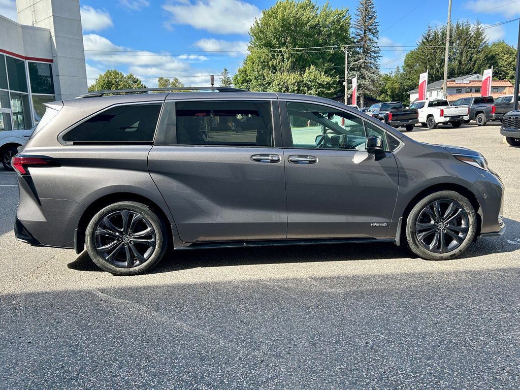 2021 Toyota Sienna XSE in Mont-Laurier, Quebec - 4 - w1024h768px