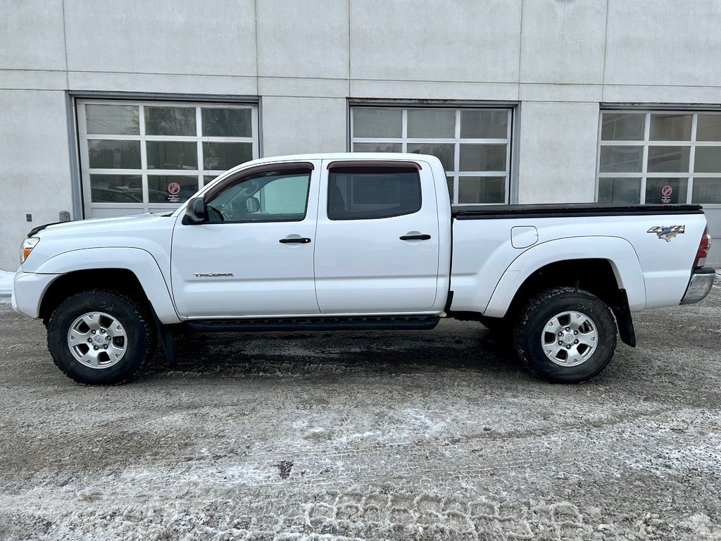 2012 Toyota Tacoma Double Cab SR5 in Mont-Laurier, Quebec - 8 - w1024h768px