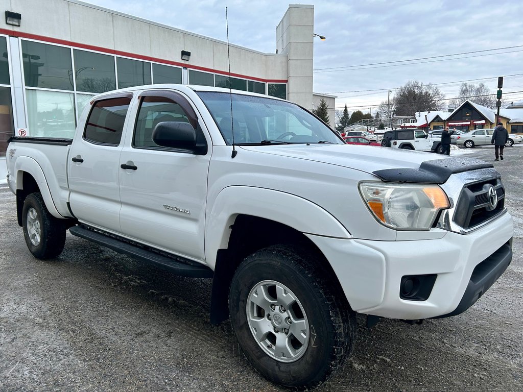 2012 Toyota Tacoma Double Cab SR5 in Mont-Laurier, Quebec - 3 - w1024h768px