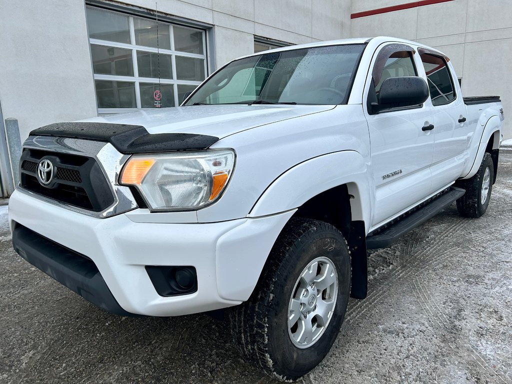 2012 Toyota Tacoma Double Cab SR5 in Mont-Laurier, Quebec - 1 - w1024h768px