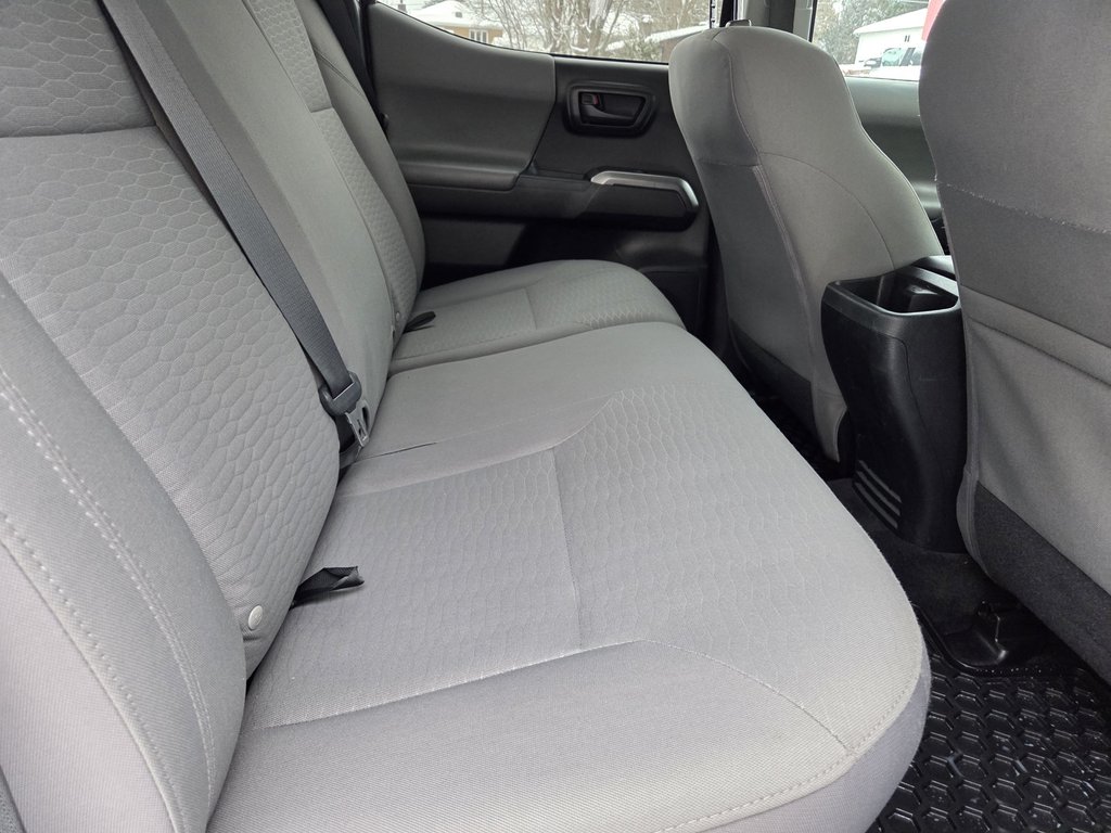 Toyota Tacoma SR5 4X4 V6 2019 à Mont-Laurier, Québec - 12 - w1024h768px