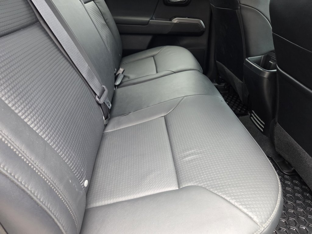 2023 Toyota Tacoma TRD Sport 4x4 V6 in Mont-Laurier, Quebec - 12 - w1024h768px