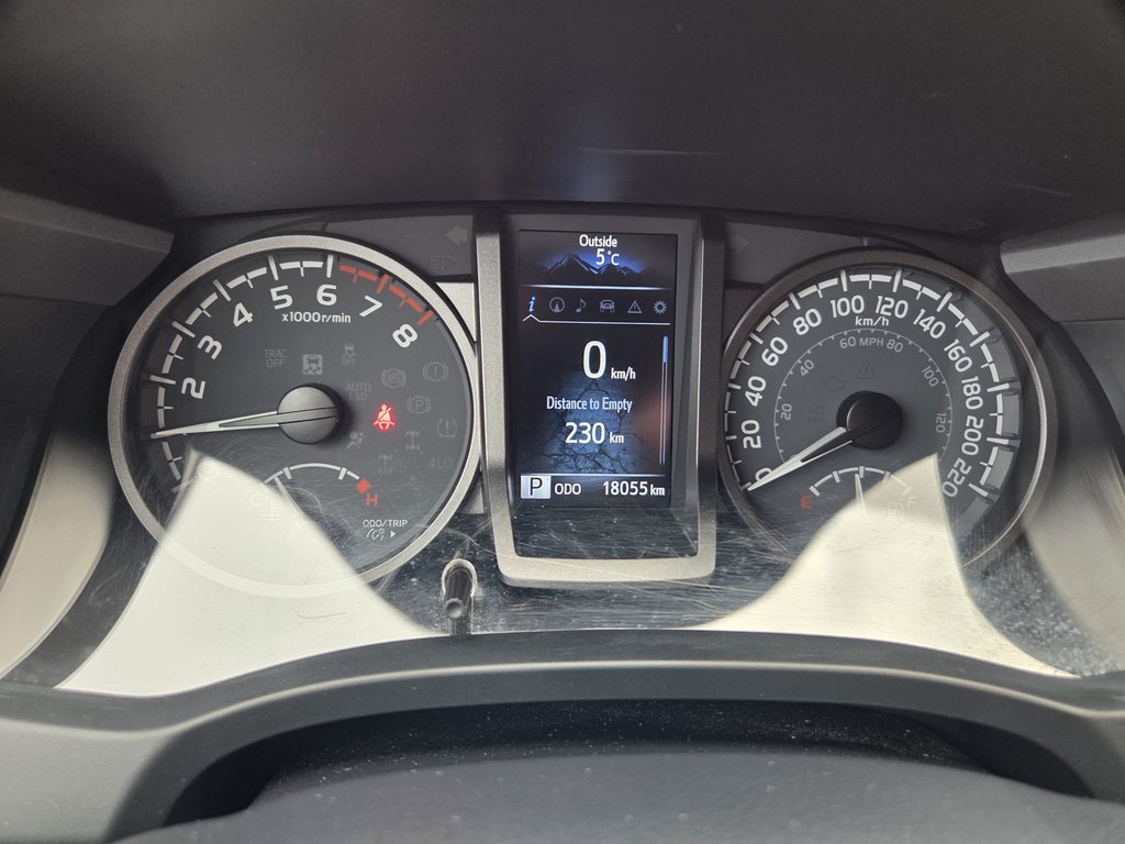 2023 Toyota Tacoma TRD Sport 4x4 V6 in Mont-Laurier, Quebec - 16 - w1024h768px