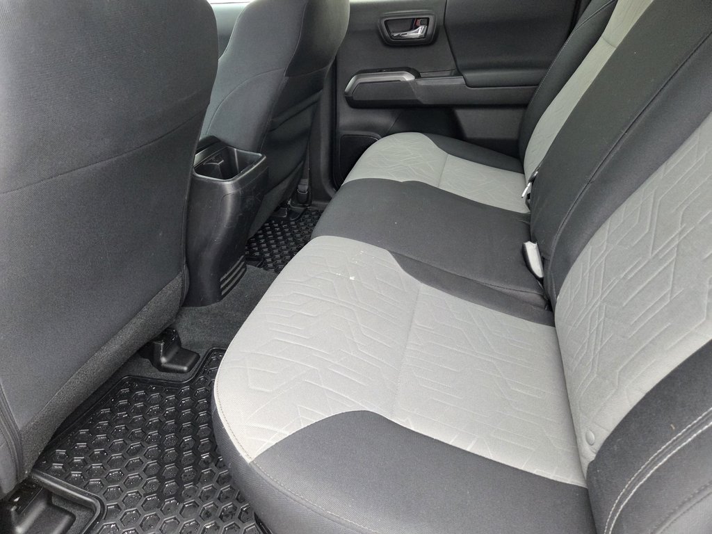 2023 Toyota Tacoma TRD Sport 4X4 V6 in Mont-Laurier, Quebec - 12 - w1024h768px