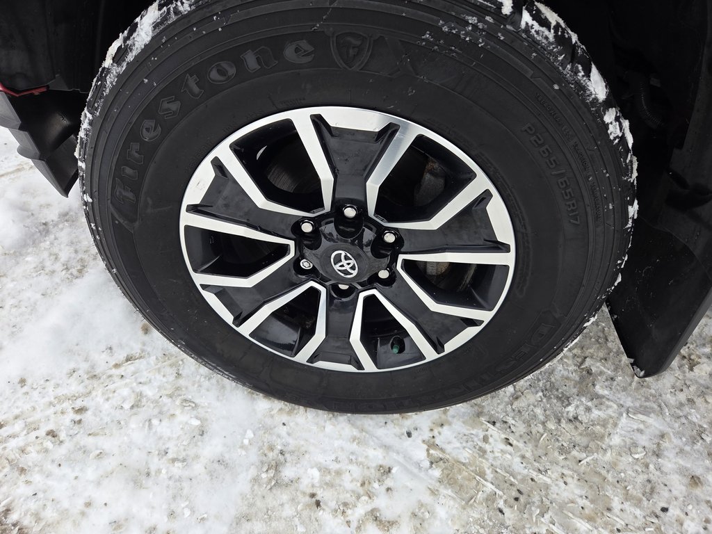 2023 Toyota Tacoma TRD Sport 4X4 V6 in Mont-Laurier, Quebec - 9 - w1024h768px