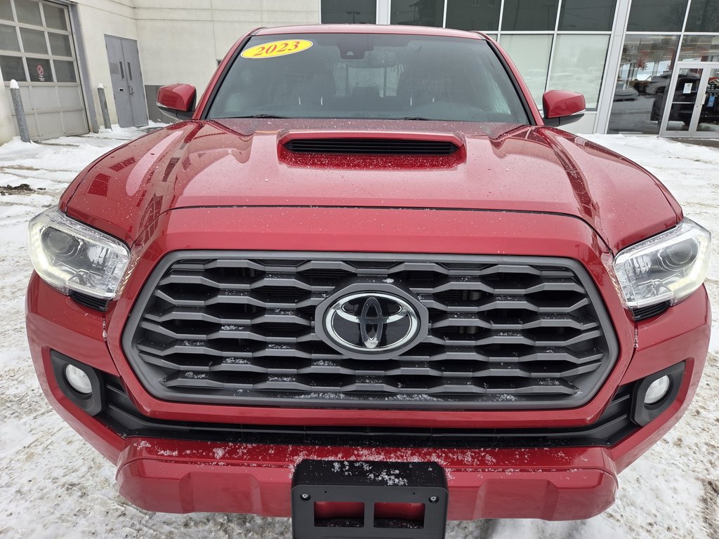 2023 Toyota Tacoma TRD Sport 4X4 V6 in Mont-Laurier, Quebec - 2 - w1024h768px
