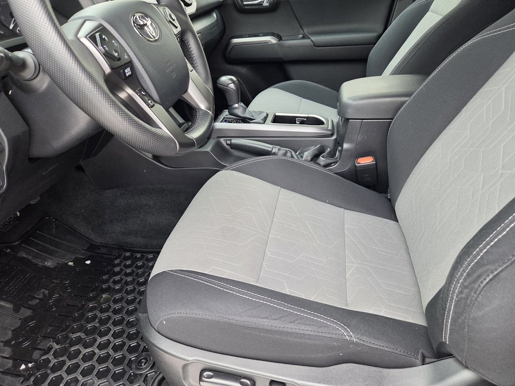 2023 Toyota Tacoma TRD Sport 4X4 V6 in Mont-Laurier, Quebec - 10 - w1024h768px