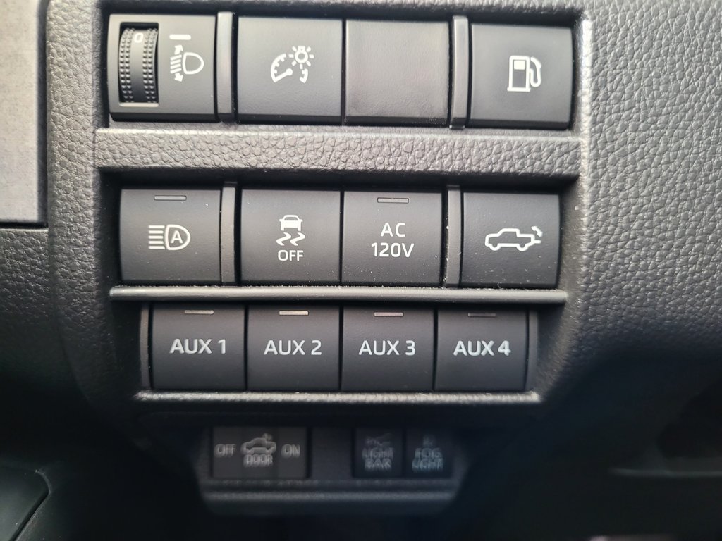 2025 Toyota Tacoma HYBRIDE in Mont-Laurier, Quebec - 13 - w1024h768px