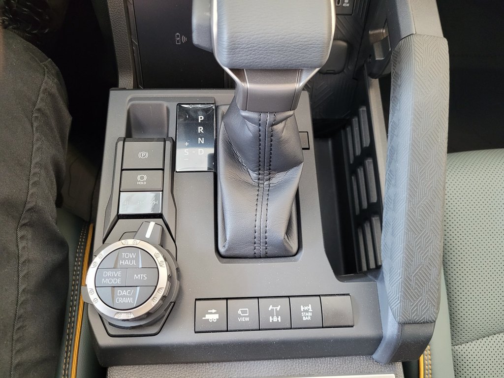2025 Toyota Tacoma HYBRIDE in Mont-Laurier, Quebec - 14 - w1024h768px