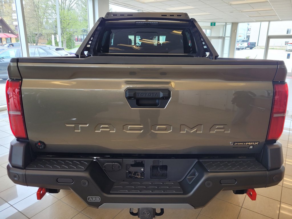 2025 Toyota Tacoma HYBRIDE in Mont-Laurier, Quebec - 5 - w1024h768px