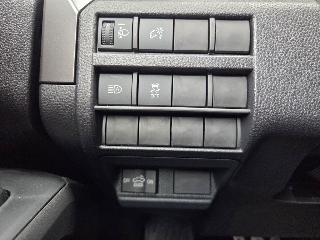 2025 Toyota Tacoma BASE in Mont-Laurier, Quebec - 12 - w1024h768px