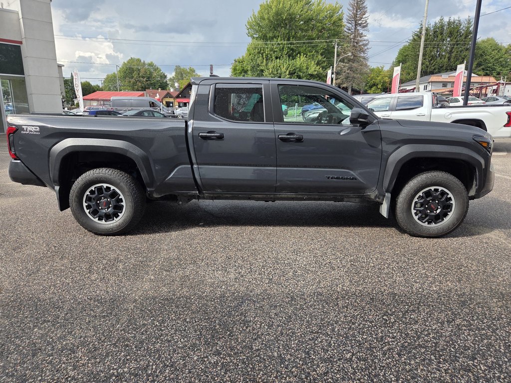 2025 Toyota Tacoma BASE in Mont-Laurier, Quebec - 4 - w1024h768px