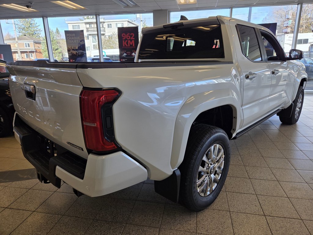 2025 Toyota TACOMA HYBRIDE in Mont-Laurier, Quebec - 5 - w1024h768px