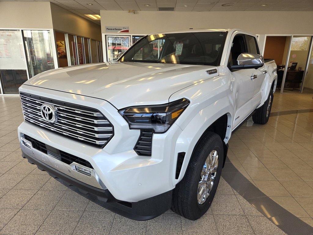 2025 Toyota TACOMA HYBRIDE in Mont-Laurier, Quebec - 1 - w1024h768px