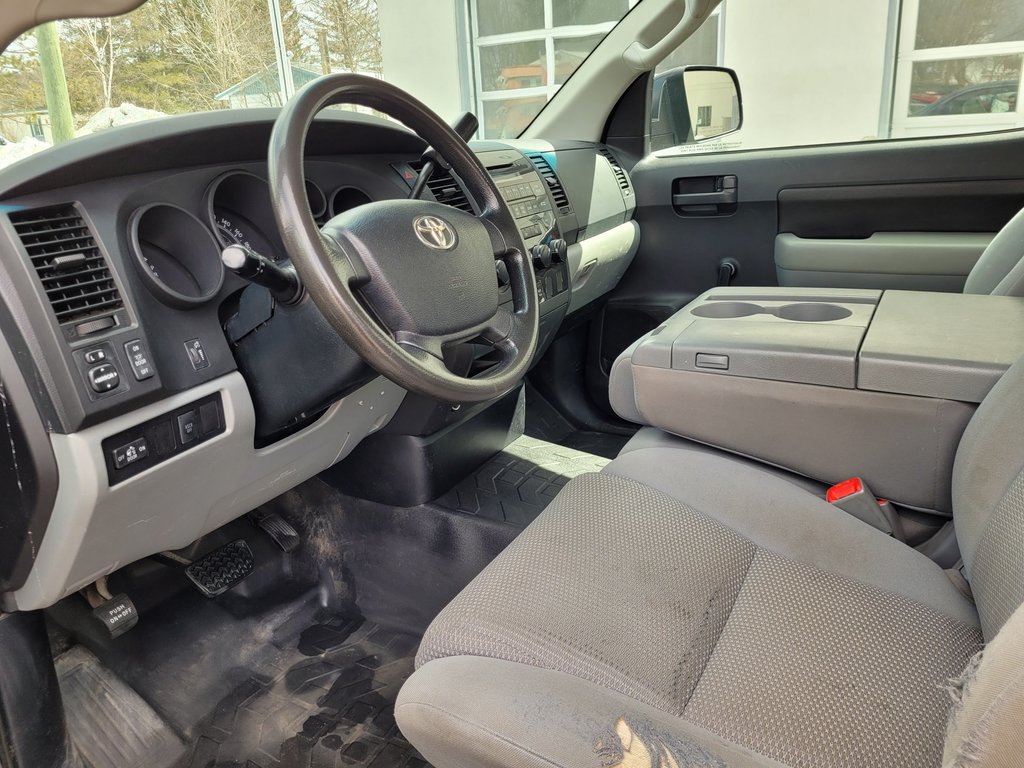 Toyota Tundra Cabine simple Boite de 8 pieds V8 4x4 2010 à Mont-Laurier, Québec - 10 - w1024h768px