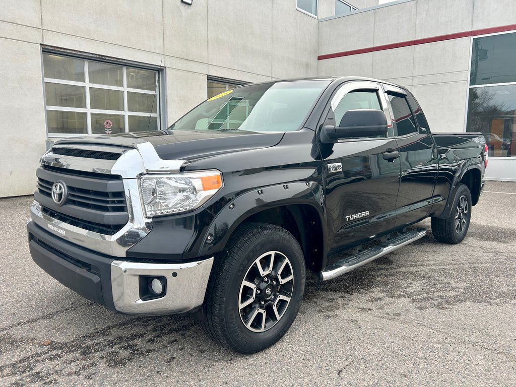 Toyota Tundra Double Cab SR5 TRD Off-Road 4x4 2015 à Mont-Laurier, Québec - 1 - w1024h768px