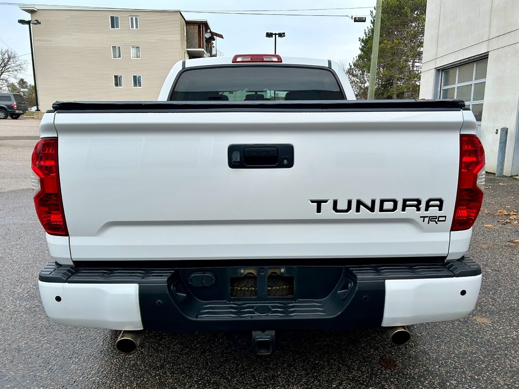 2015 Toyota Tundra CrewMax SR5 TRD Off-Road 4x4 in Mont-Laurier, Quebec - 6 - w1024h768px