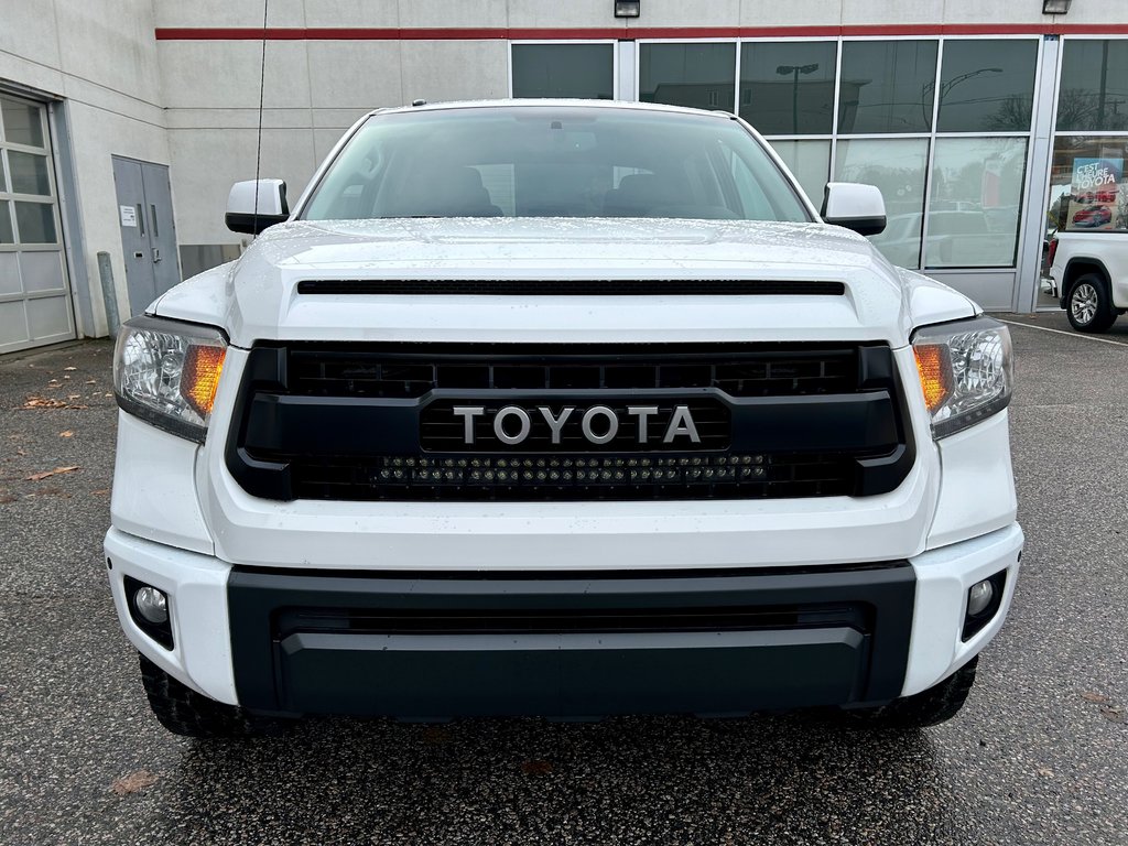 2015 Toyota Tundra CrewMax SR5 TRD Off-Road 4x4 in Mont-Laurier, Quebec - 3 - w1024h768px