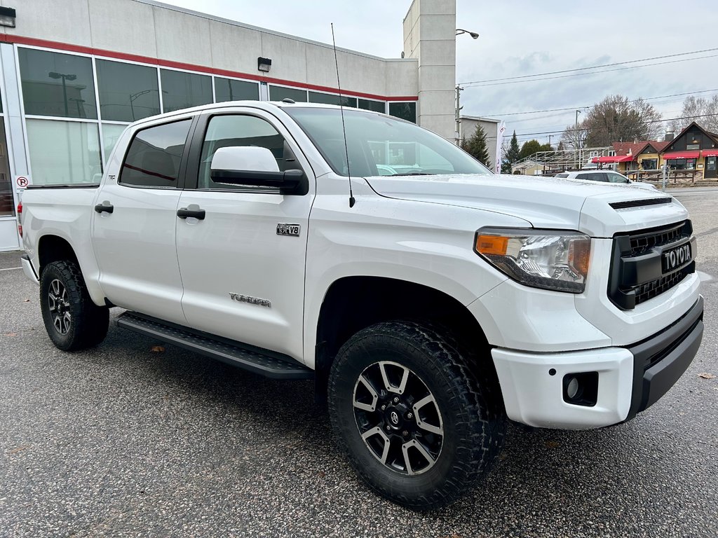 2015 Toyota Tundra CrewMax SR5 TRD Off-Road 4x4 in Mont-Laurier, Quebec - 2 - w1024h768px