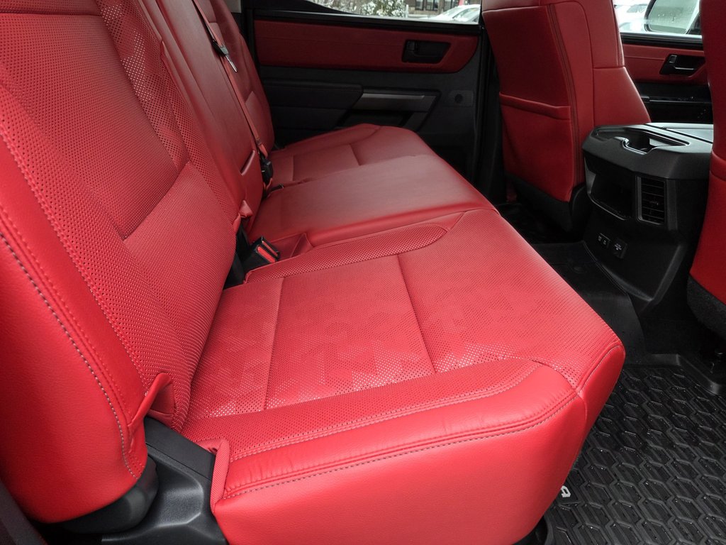 2022 Toyota Tundra Limited Hybride TRD Pro in Mont-Laurier, Quebec - 13 - w1024h768px