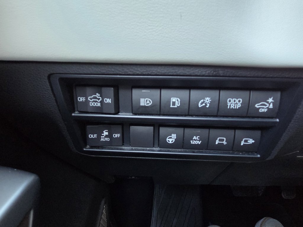 2023 Toyota Tundra Capstone Hybrid Crewmax in Mont-Laurier, Quebec - 12 - w1024h768px