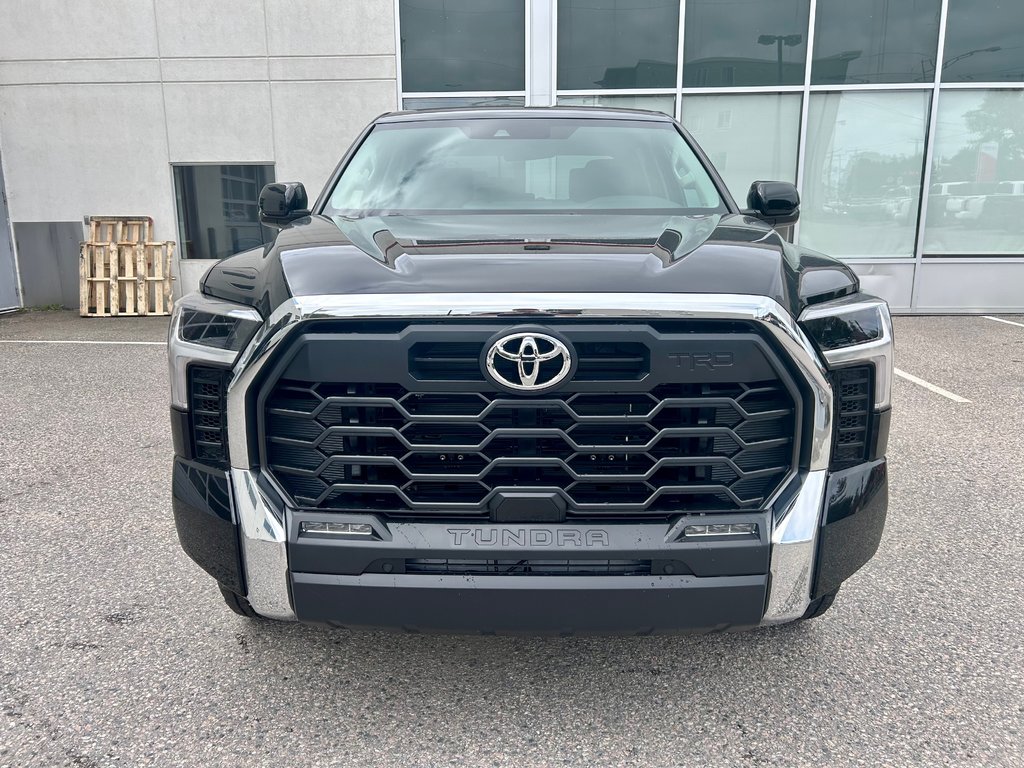 Toyota Tundra SR5 2024 à Mont-Laurier, Québec - 2 - w1024h768px