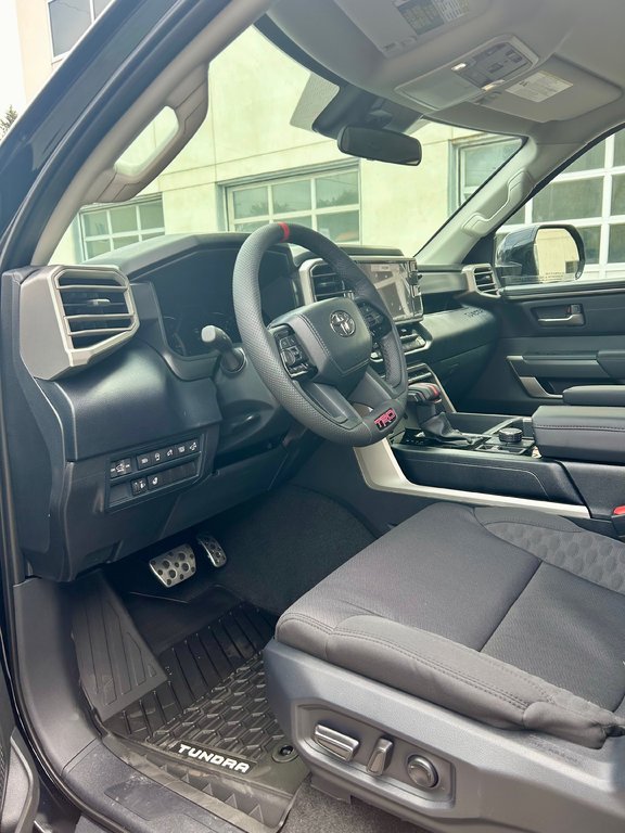 2024 Toyota Tundra SR5 in Mont-Laurier, Quebec - 13 - w1024h768px