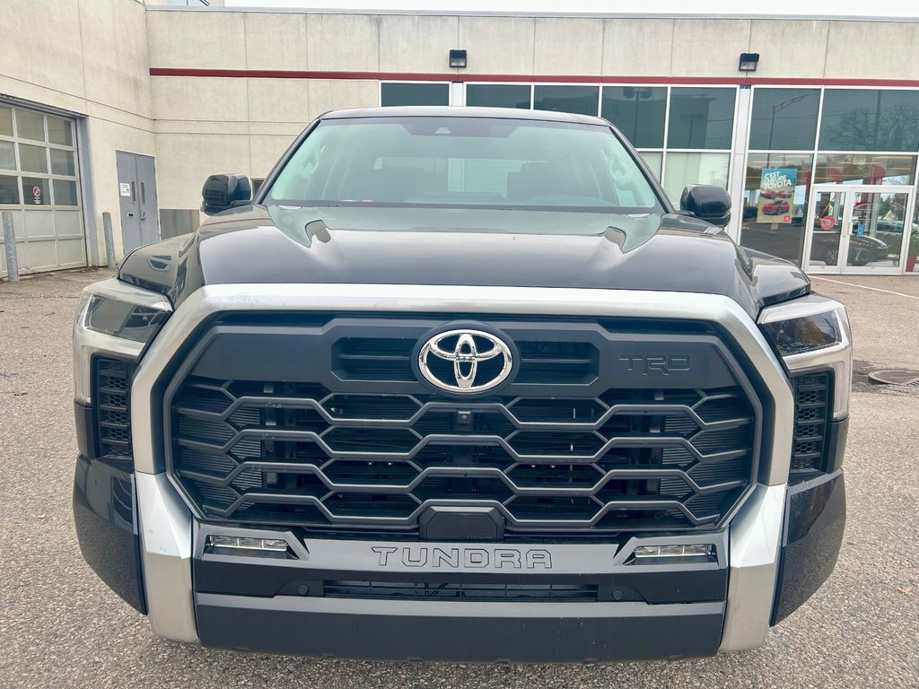 Toyota Tundra Limited 2024 à Mont-Laurier, Québec - 2 - w1024h768px