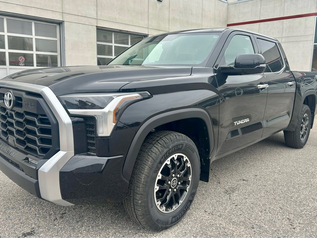 Toyota Tundra Limited 2024 à Mont-Laurier, Québec - 1 - w1024h768px