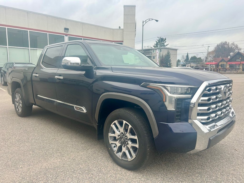 Toyota Tundra Platinum 2025 à Mont-Laurier, Québec - 2 - w1024h768px