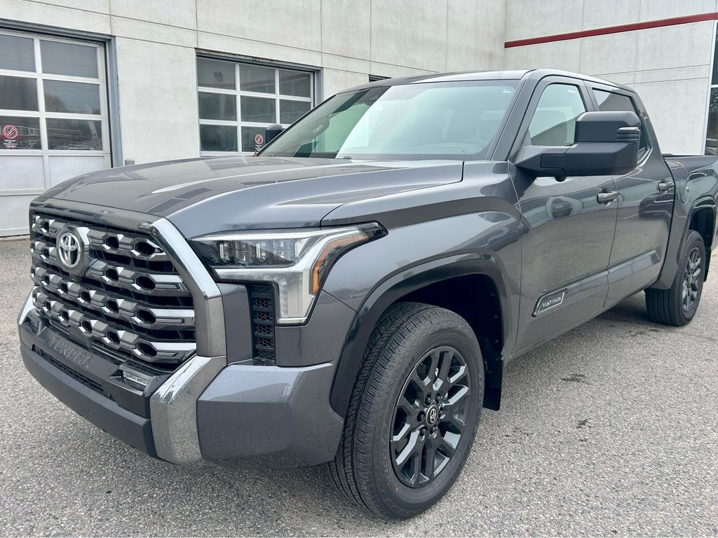 Toyota Tundra Platinum 2025 à Mont-Laurier, Québec - 1 - w1024h768px