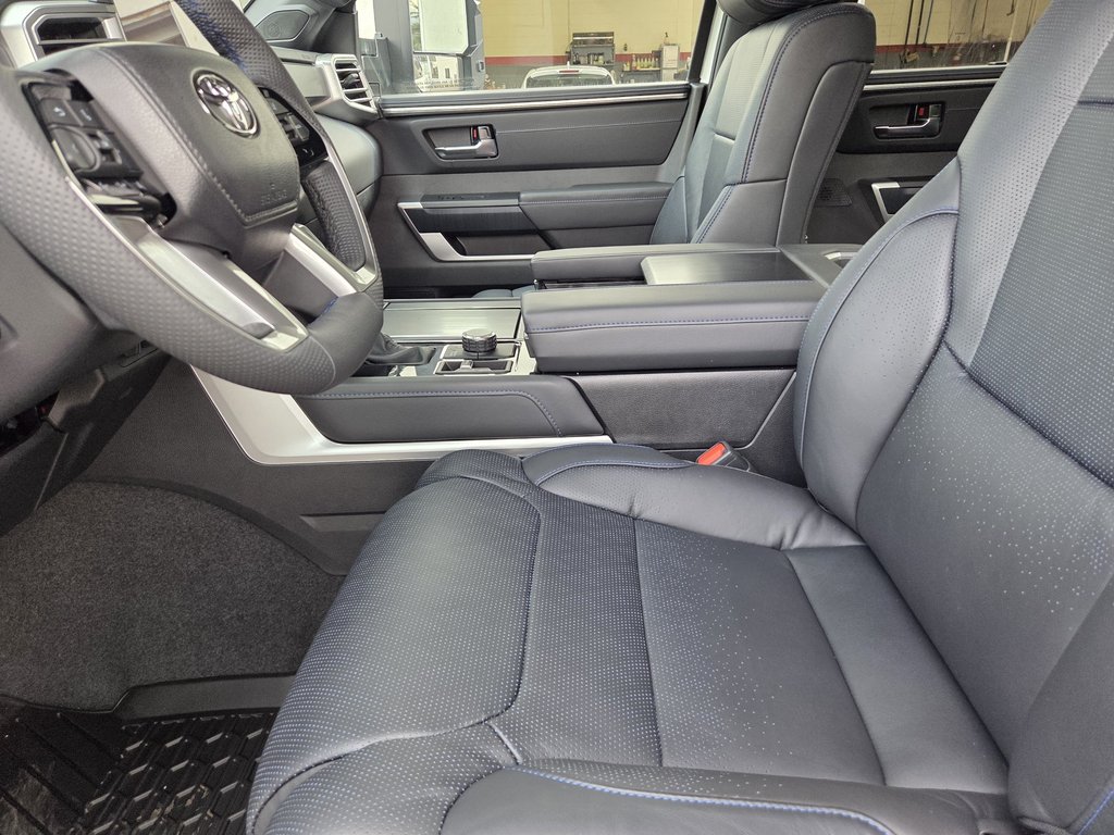 2025 Toyota Tundra PLATINE in Mont-Laurier, Quebec - 8 - w1024h768px