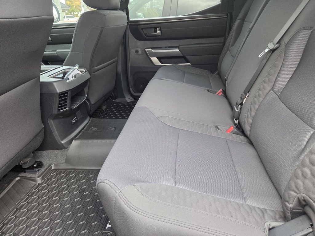 2026 Toyota TUNDRA SR5 in Mont-Laurier, Quebec - 4 - w1024h768px