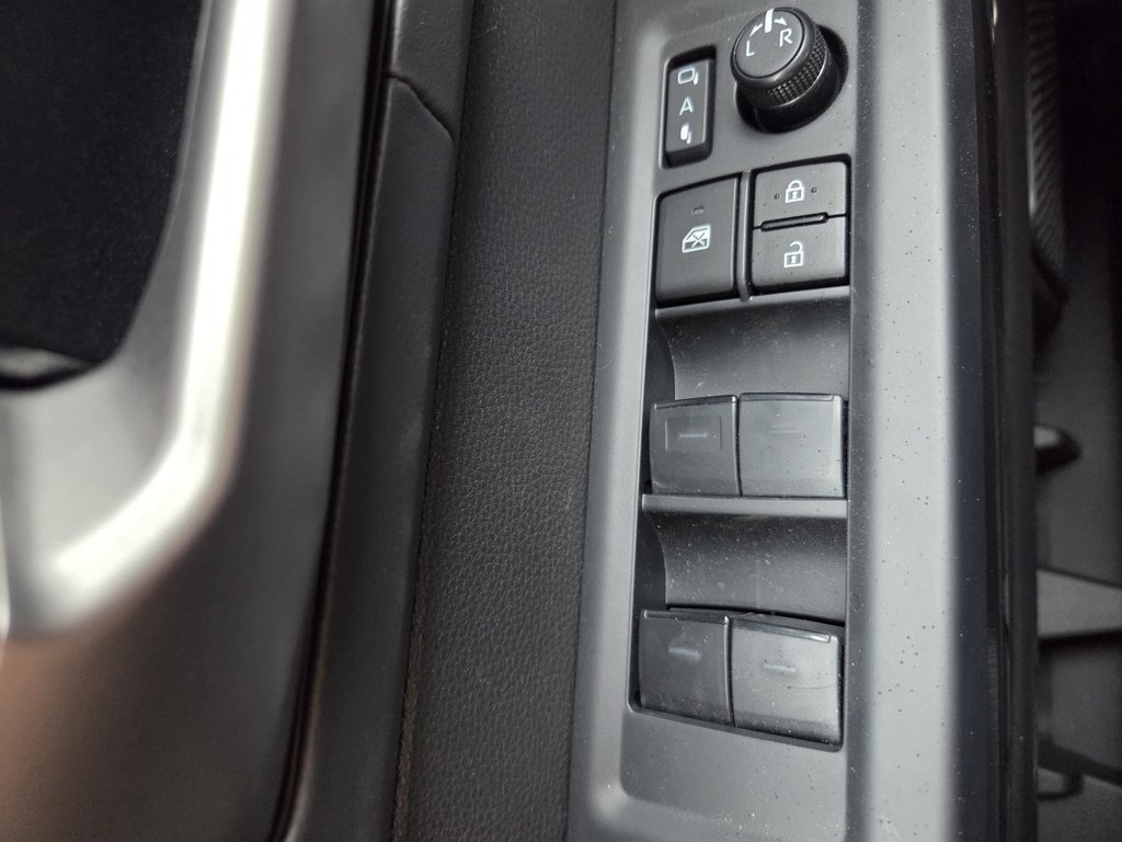 2026 Toyota TUNDRA PLATINE in Mont-Laurier, Quebec - 8 - w1024h768px