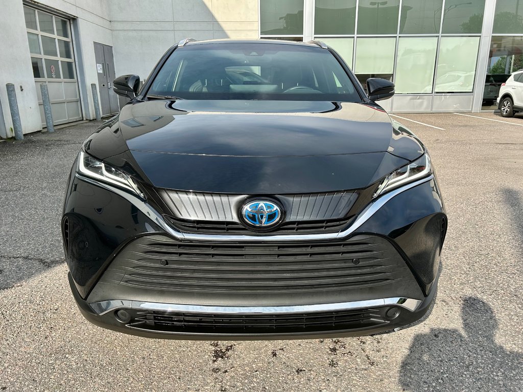 2022 Toyota Venza Hybride XLE (AWD) in Mont-Laurier, Quebec - 2 - w1024h768px